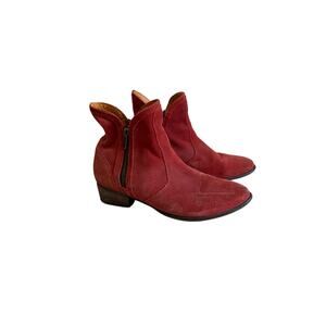 Matisse Suede Red Booties women's 7.5
